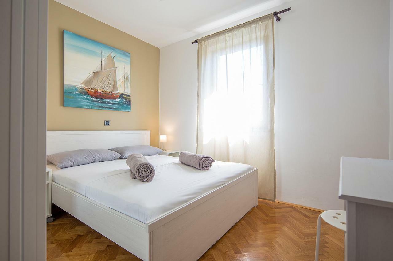 Apartments Bo Malinska Esterno foto